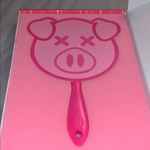 Jeffree Star x Shane Dawson pink pig mirror